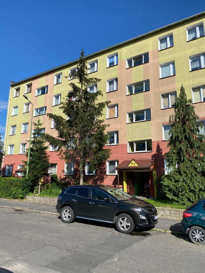 Apartament Os. Zlote 4B Dzierżoniów Extérieur photo